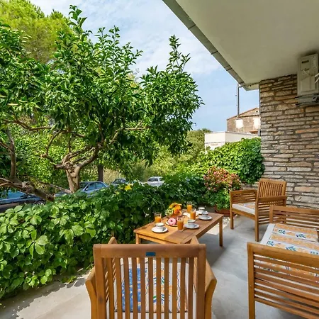 Holiday Home Tamjan Supetar Exterior photo